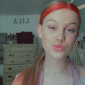 Meet your Posher, Lila